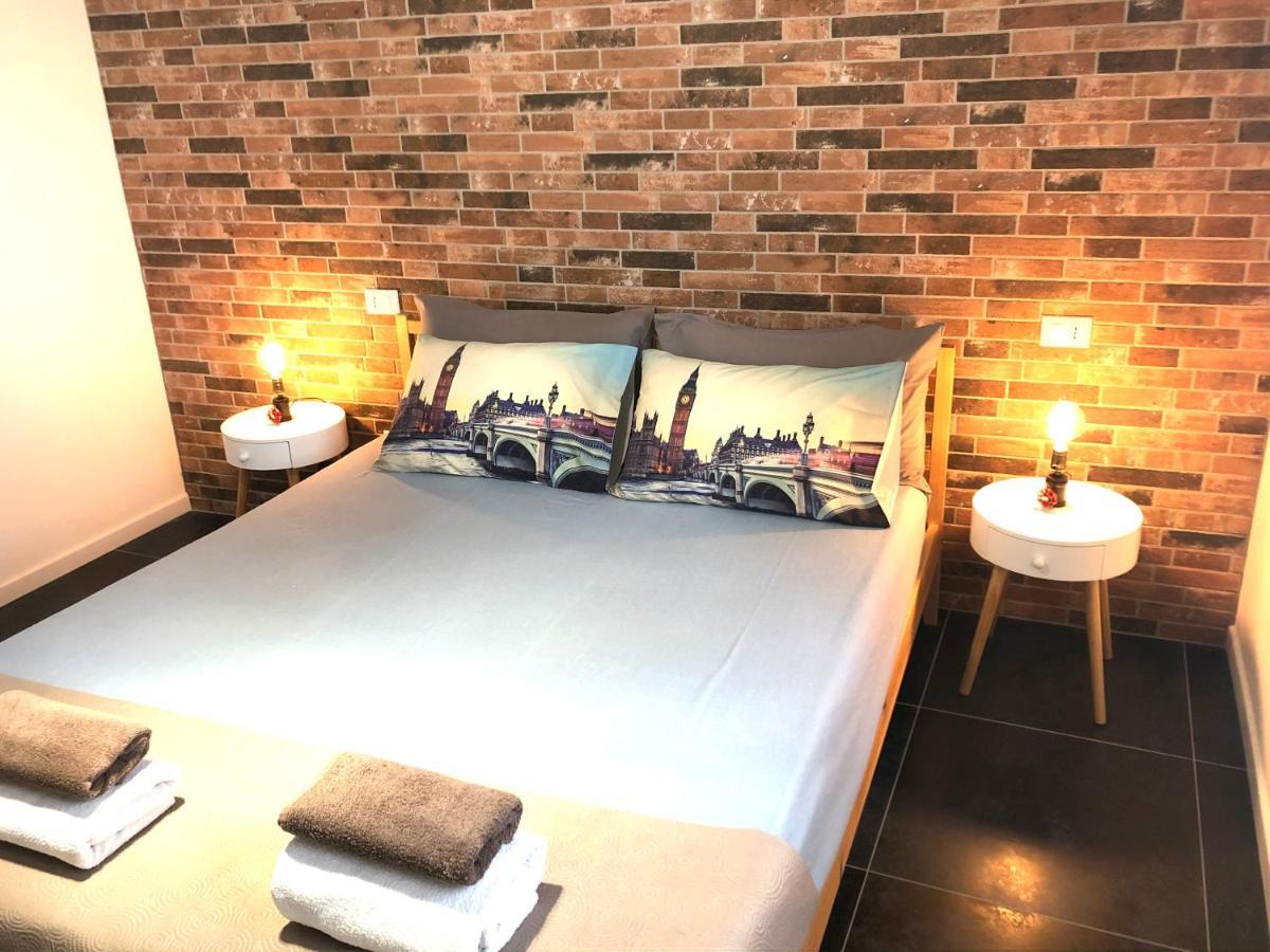 Blaxej, Nel Cuore Di Verona, Moderno Ed Elegante, 4 Posti Letto, Wi-Fi, Self Check In Daire Dış mekan fotoğraf