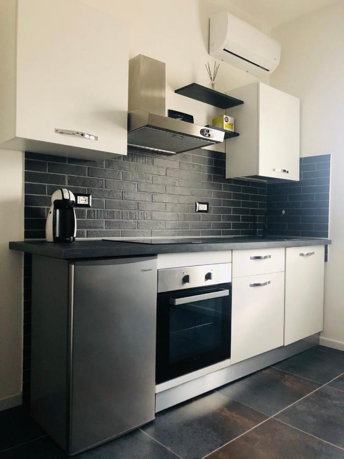 Blaxej, Nel Cuore Di Verona, Moderno Ed Elegante, 4 Posti Letto, Wi-Fi, Self Check In Daire Dış mekan fotoğraf