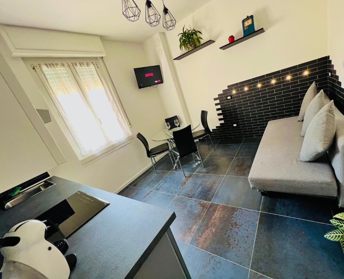 Blaxej, Nel Cuore Di Verona, Moderno Ed Elegante, 4 Posti Letto, Wi-Fi, Self Check In Daire Dış mekan fotoğraf